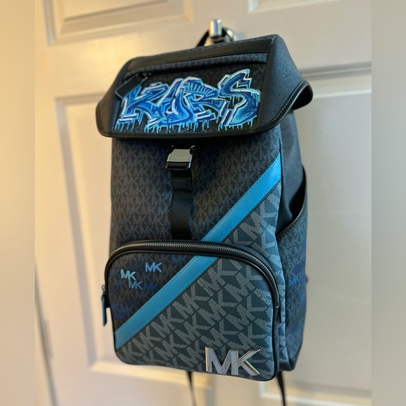 MICHAEL KORS MENS BLUE AUTHENTIC BACKPACK NUMBERED LTD EDITION GRAFFITI DESIGN - Picture 9 of 9